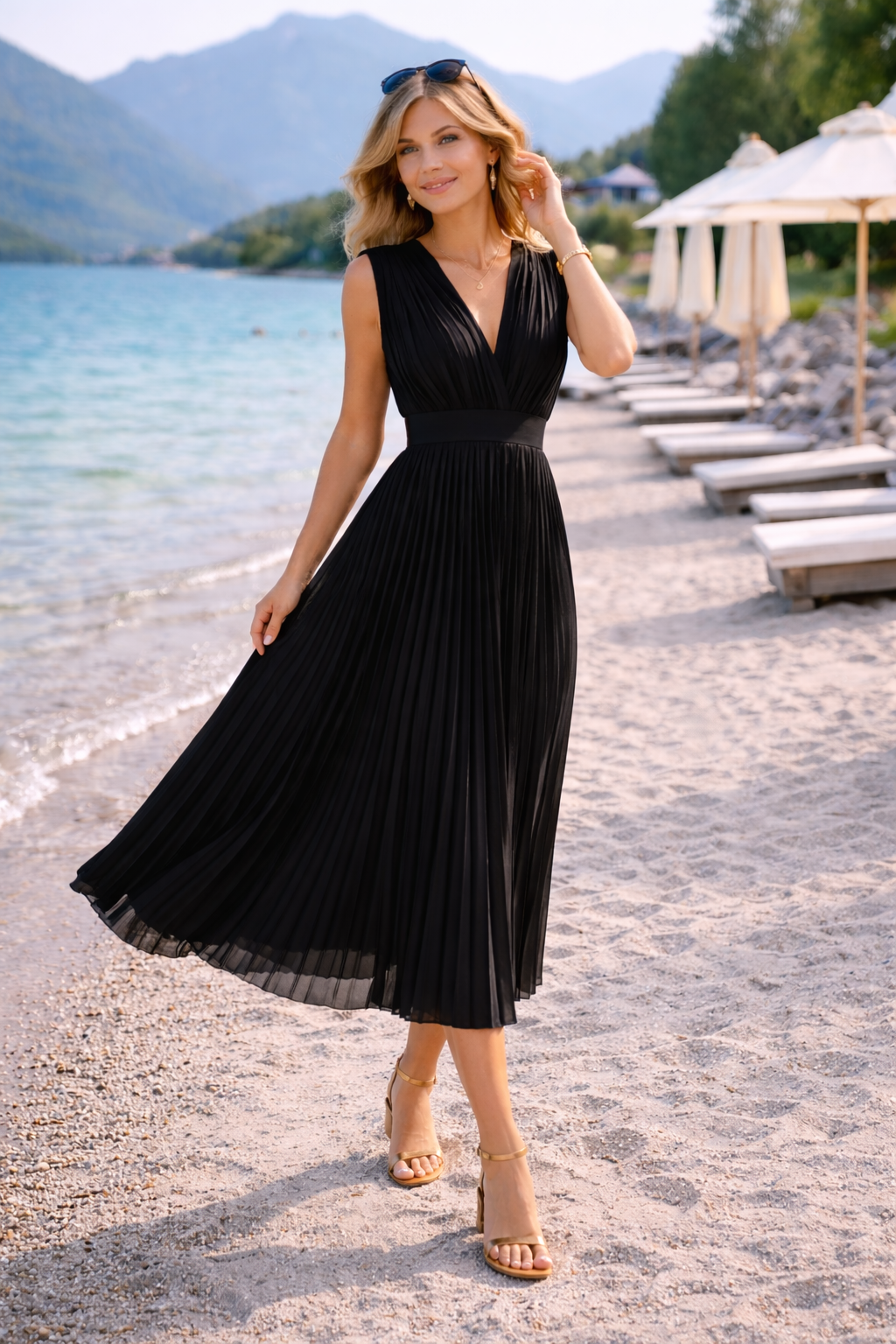 Anja | Πλισσέ Μίντι Φόρεμα με V-Λαιμόκοψη