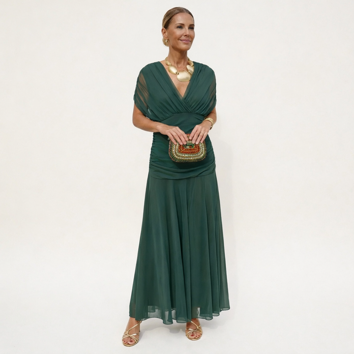 Mirella | Το maxi φόρεμα που τραβάει όλα τα βλέμματα